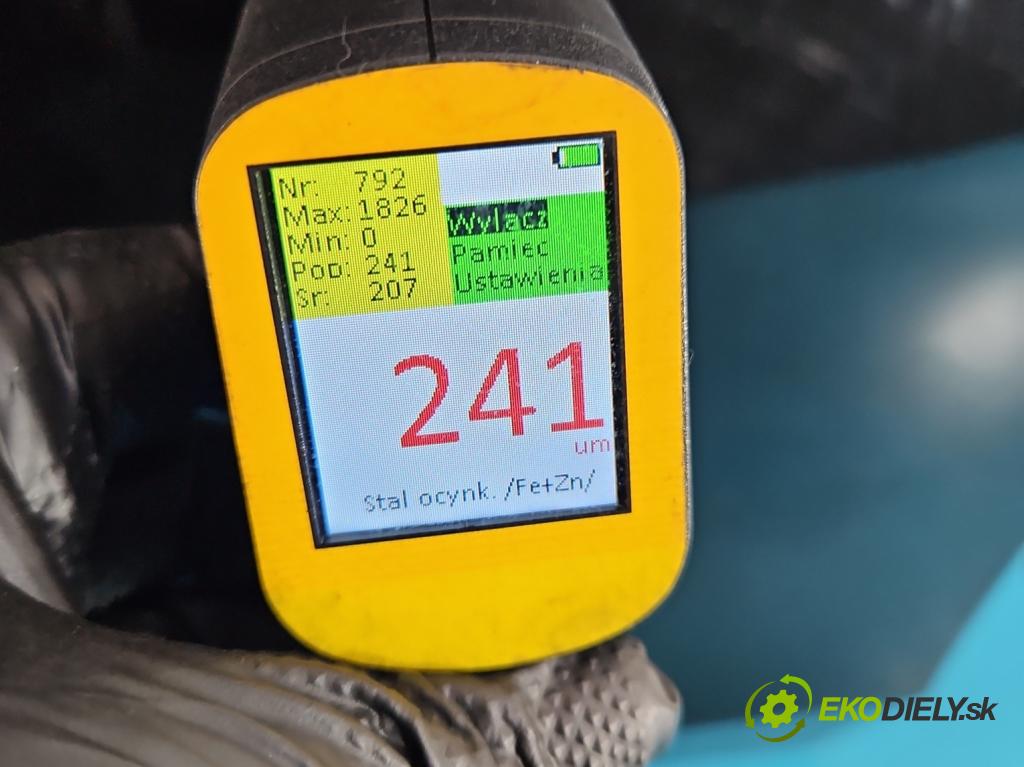 Audi A4 B8 2007-2015 2.0 tdi 143 hp manual 105 kW 1968 cm3 5- dveře přední pravé  (Klika dveří ostatní)