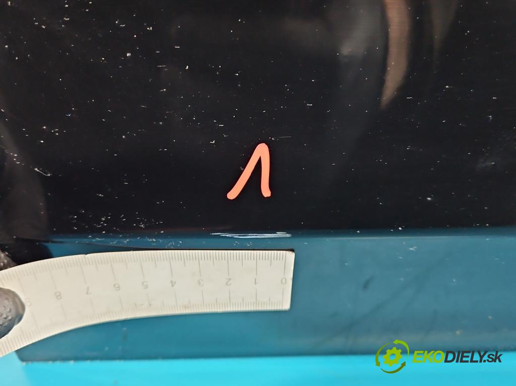 Audi A4 B8 2007-2015 2.0 tdi 143 hp manual 105 kW 1968 cm3 5- dveře přední pravé  (Klika dveří ostatní)