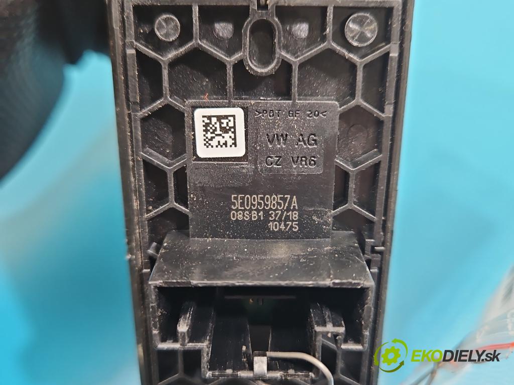 Skoda Octavia III 2013- 2.0 TSI 190 hp automatic 140 kW 1984 cm3 5- Přepínač oken zpětných zrcátek 5E0959857A