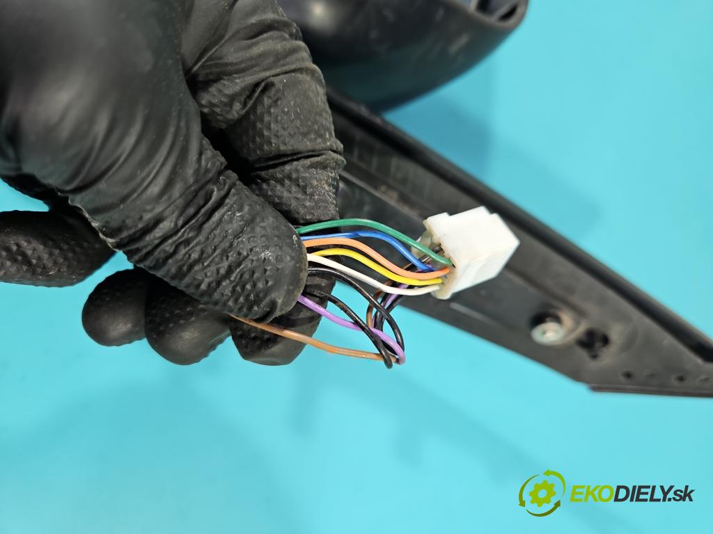 Mitsubishi Grandis 2.0 DID 136 HP manual 100 kW 1968 cm3 5- zrkadlo ľavé  (Kľučka dverí ostatné)