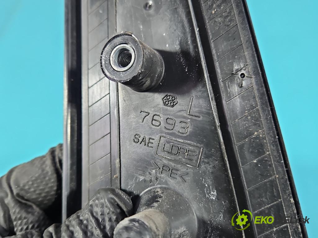 Mitsubishi Grandis 2.0 DID 136 HP manual 100 kW 1968 cm3 5- zrkadlo ľavé  (Kľučka dverí ostatné)