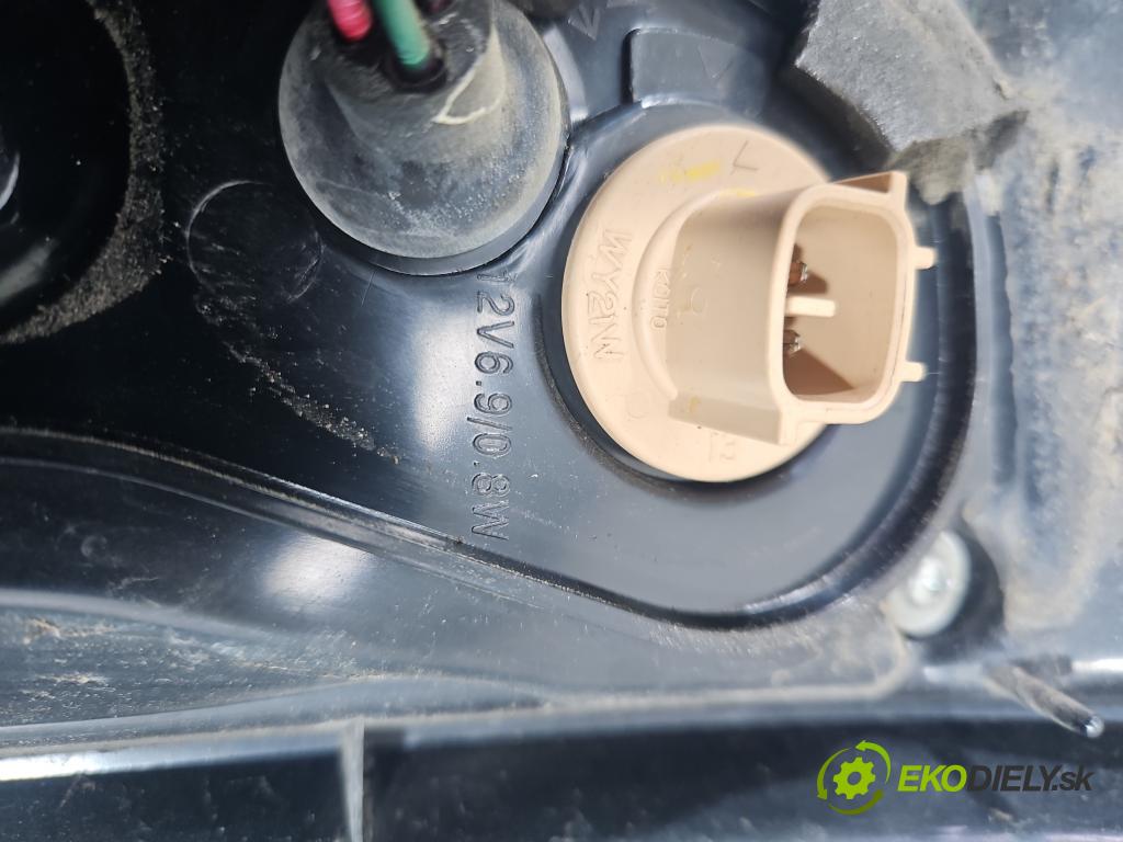 Mitsubishi Grandis 2.0 DID 136 HP manual 100 kW 1968 cm3 5- svetlo / reflektor zadné ľavé 220-87642 (Kľučka dverí ostatné)