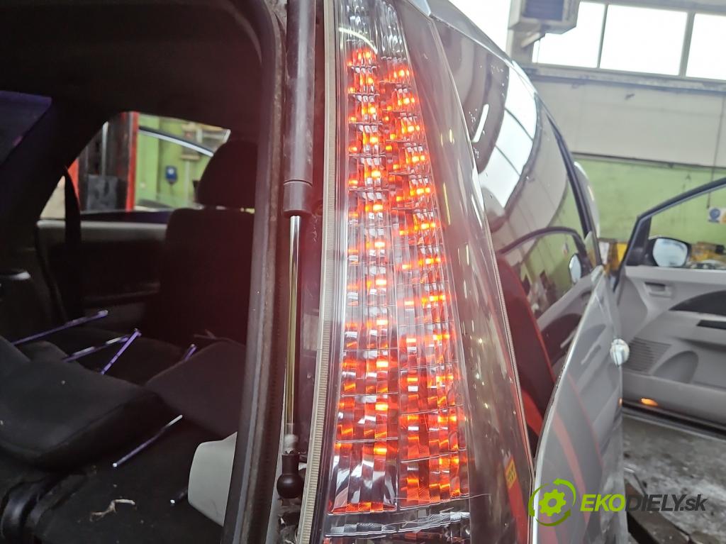 Mitsubishi Grandis 2.0 DID 136 HP manual 100 kW 1968 cm3 5- svetlo / reflektor zadné pravé  (Kľučka dverí ostatné)