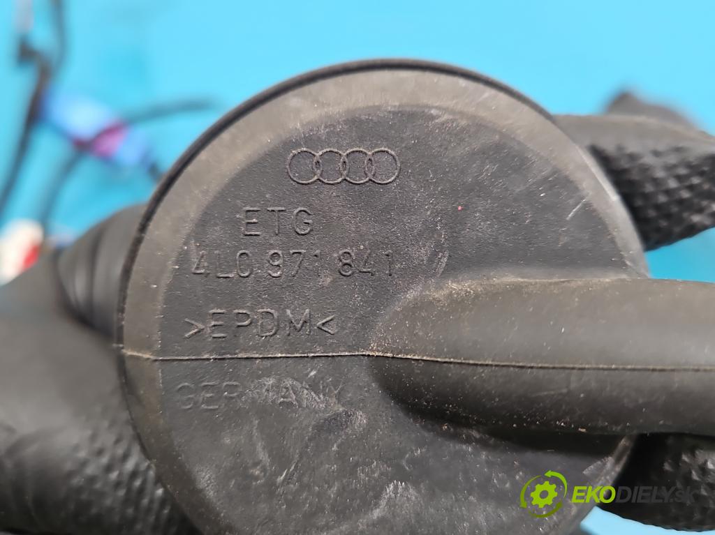 Skoda Octavia III 2013- 2.0 TSI 190 HP automatic 140 kW 1984 cm3 5- Zväzok: dvere predné pravých 5E1971121CB