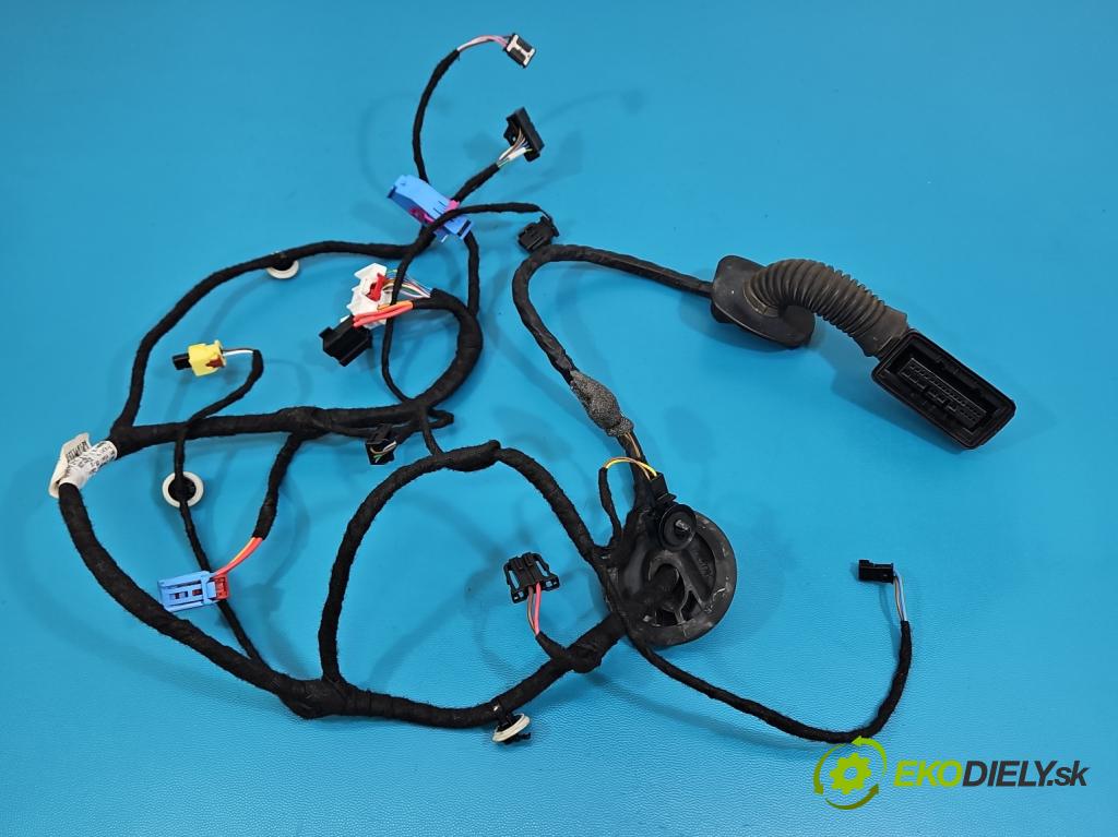 Skoda Octavia III 2013- 2.0 TSI 190 HP automatic 140 kW 1984 cm3 5- Zväzok: dvere predné pravých 5E1971121CB