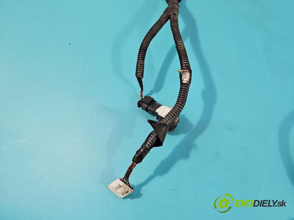 Fiat Tipo II 2015- 1.4 16V 95 hp manual 70 kW 1368 cm3 4- snímač parkování 0263013403