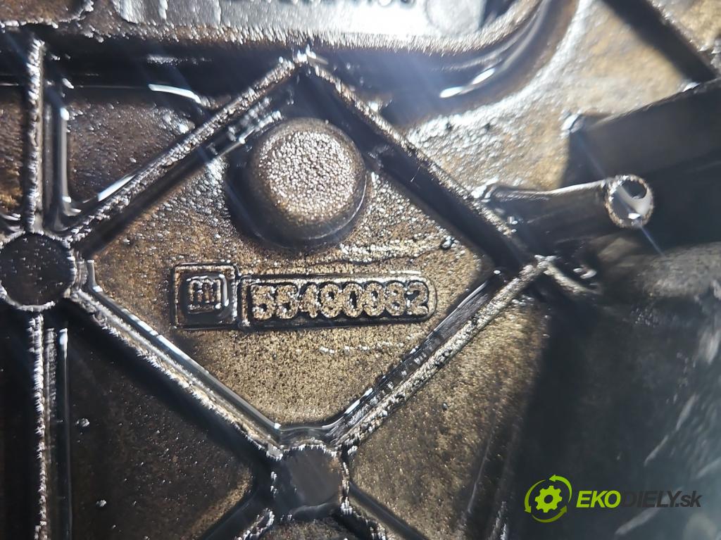 Opel Corsa E 2014-2019 1.3 cdti 75 HP manual 55 kW 1248 cm3 3- obal načasovanie 55490982 (Kryt motora)