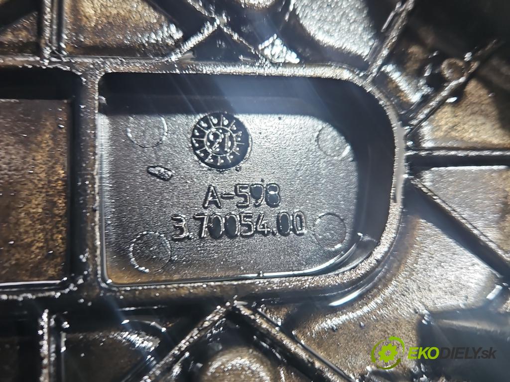 Opel Corsa E 2014-2019 1.3 cdti 75 HP manual 55 kW 1248 cm3 3- obal načasovanie 55490982 (Kryt motora)