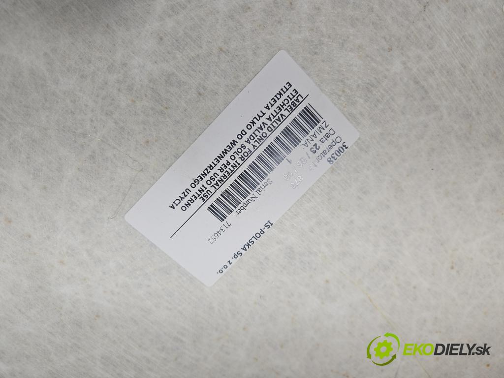 Volvo S90 II 2016- špinavý: do čistenie: