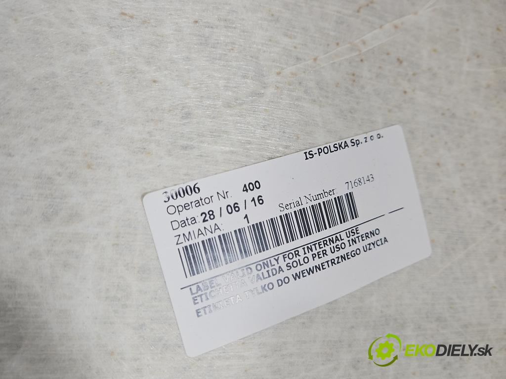 Volvo S90 II 2016- špinavý: do čistenie: