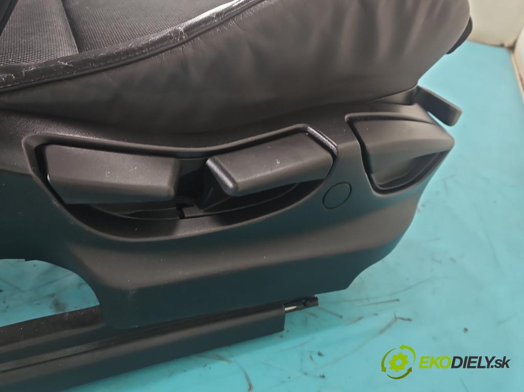 Bmw X3 E83 2003-2010 2.0d 177 hp manual 130 kW 1995 cm3 5- Sedadlo pravý  (Sedadlo)