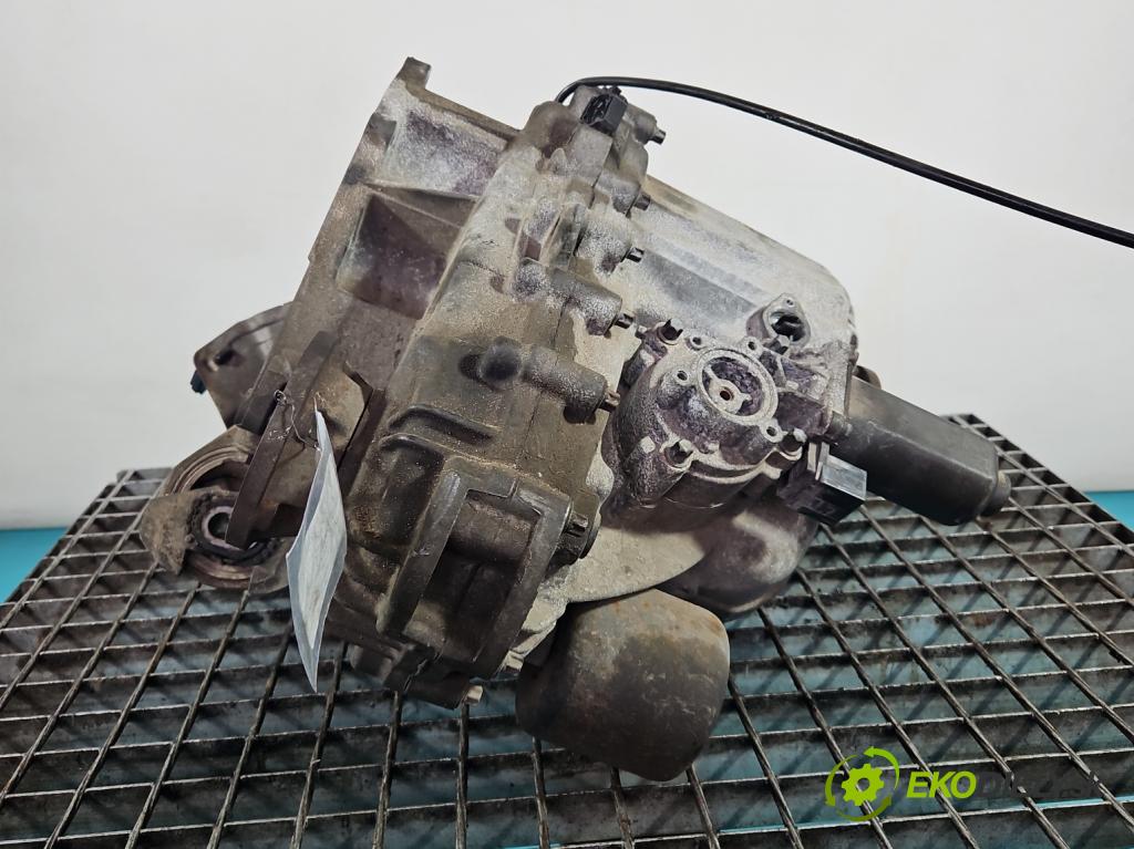 Land rover Range Rover sport I L320 3.6 TD V8 272 hp automatic 200 kW 3628 cm3 5- Redukce: 8454227091