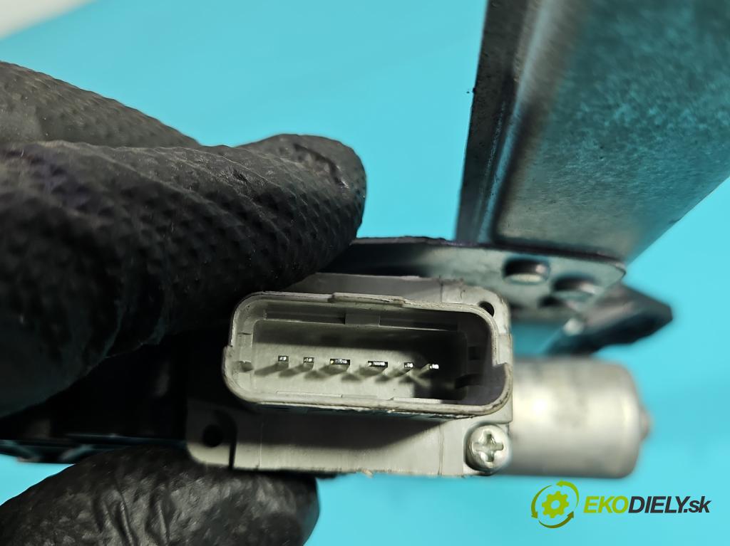 Dacia Sandero II 2012-2020 1.0 12V 73 HP manual 54 kW 999 cm3 5- mechanizmus okna predné ľavý 807211440R