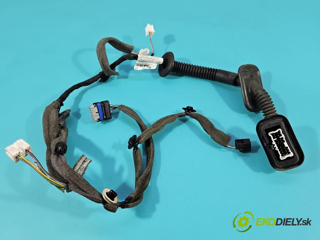 Dacia Sandero II 2012-2020 1.0 12V 73 HP manual 54 kW 999 cm3 5- Zväzok: dvere predné vľavo: 241243407R