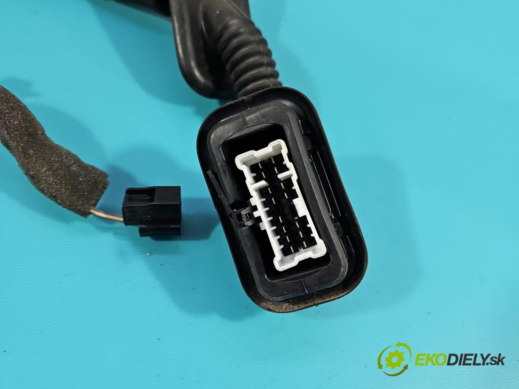 Dacia Sandero II 2012-2020 1.0 12V 73 HP manual 54 kW 999 cm3 5- Zväzok: dvere predné vľavo: 241243407R