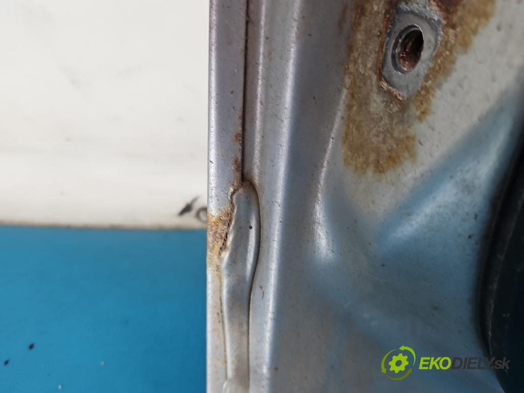 Mitsubishi Grandis 2.0 DID 136hp manual 100 kW 1968 cm3 5- dveře přední pravé  (Klika dveří ostatní)