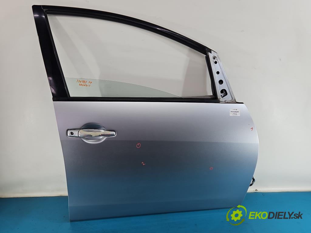 Mitsubishi Grandis 2.0 DID 136hp manual 100 kW 1968 cm3 5- dveře přední pravé  (Klika dveří ostatní)