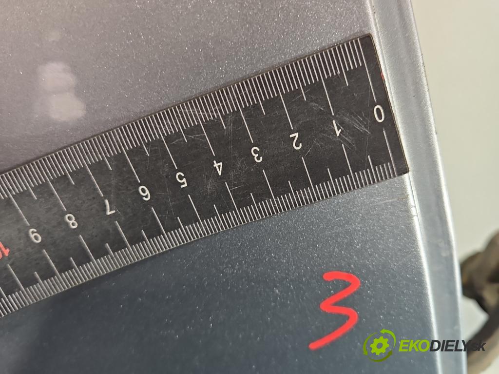 Mitsubishi Grandis 2.0 DID 136 HP manual 100 kW 1968 cm3 5- dvere zadné pravé  (Kľučka dverí ostatné)