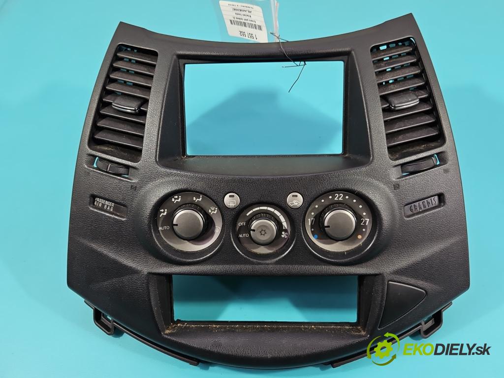 Mitsubishi Grandis 2.0 DID 136hp manual 100 kW 1968 cm3 5- palubní deska panel topení 7820A071