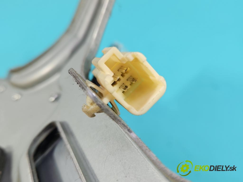 Mitsubishi Grandis 2.0 DID 136hp manual 100 kW 1968 cm3 5- motor stěrače zadní 34977-581