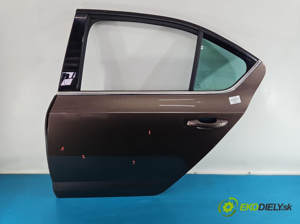 Skoda Octavia III 2013- 2.0 TSI 190 HP automatic 140 kW 1984 cm3 5- dvere zadné ľavé  (Kľučka dverí ostatné)