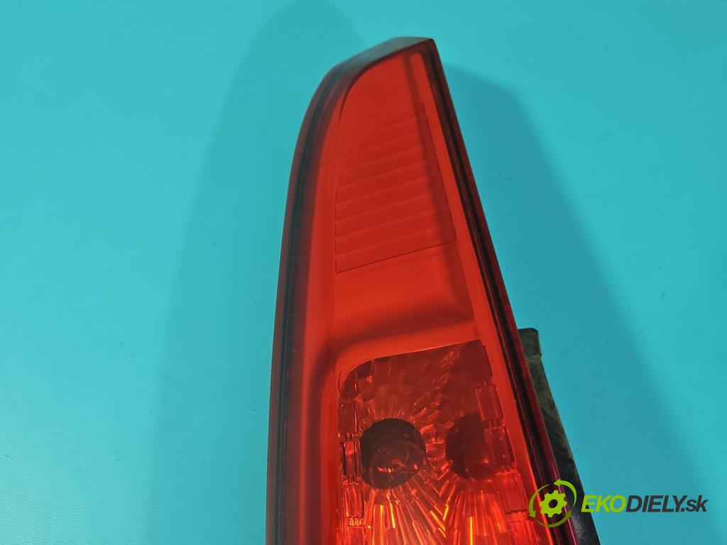 Ford Fiesta Mk6 2002-2008 1.3 8V 69KM manual 51 kW 1299 cm3 5- světlo zadní levé  (Klika dveří ostatní)