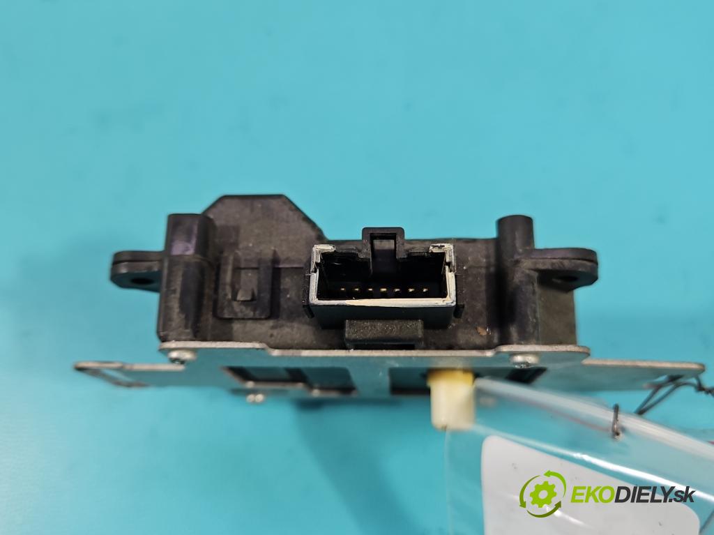 Mitsubishi Grandis 2.0 DID 136hp manual 100 kW 1968 cm3 5- motorek topení 063700-7321