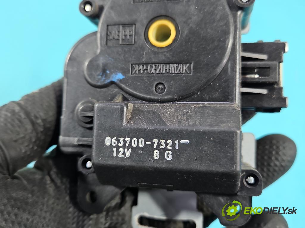 Mitsubishi Grandis 2.0 DID 136hp manual 100 kW 1968 cm3 5- motorek topení 063700-7321