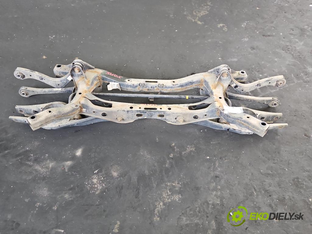 Kia Niro I 2016-2022 1.6 GDI 105 hp automatic 77 kW 1580 cm3 5- zadní výztuha  (Zadní výztuha)