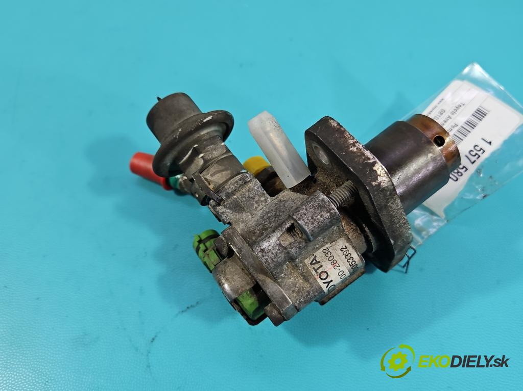 Toyota Avensis II T25 2003-2008 2.0 vvti 147 hp manual 108 kW 1998 cm3 5- čerpadlo paliva 23100-28032