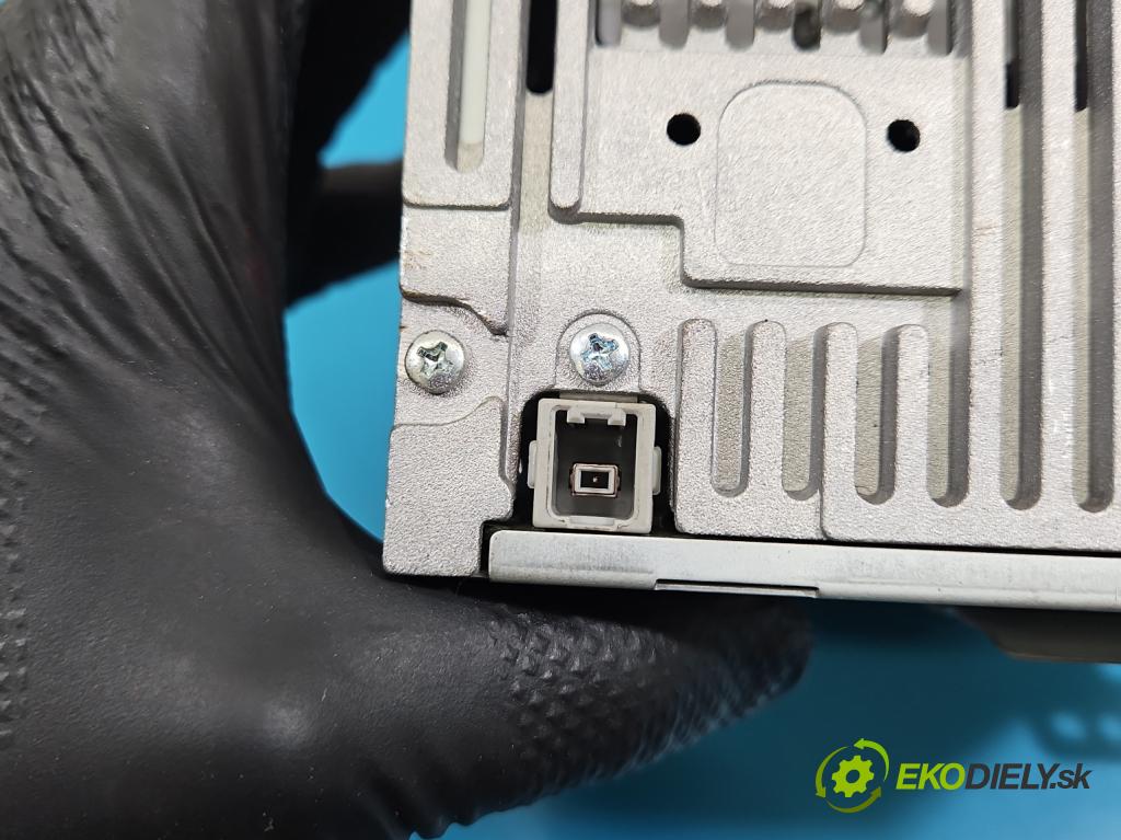 Hyundai I30 I 2007-2012 1.6 16V 126 HP manual 92.7 kW 1591 cm3 5- Radio originál 96160-2L200