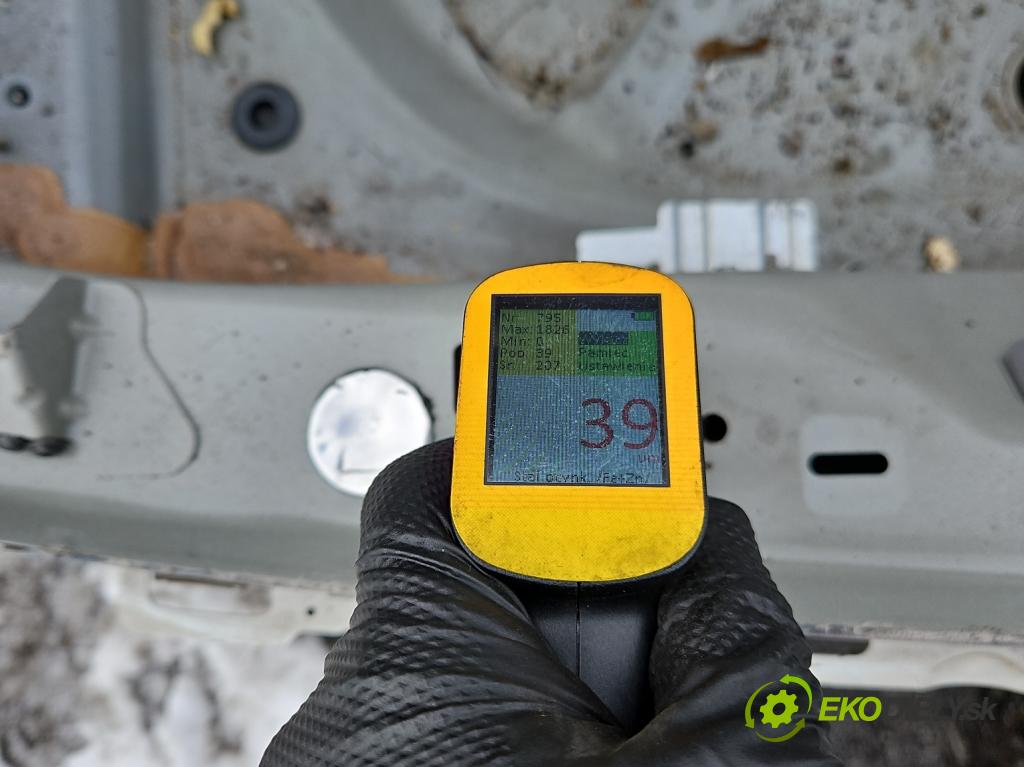 Volvo S90 II 2016- 2.0 T 320KM automatic 235 kW 1969 cm3 4- stěna zadní