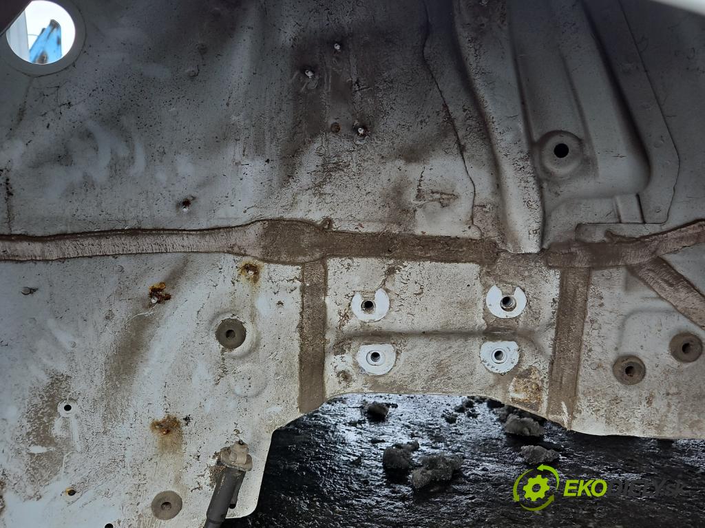 Volvo S90 II 2016- 2.0 T 320KM automatic 235 kW 1969 cm3 4- blatnik zadní levý