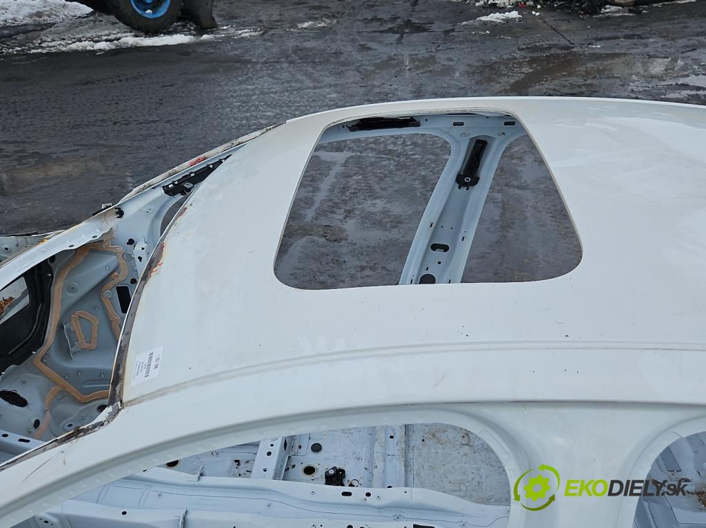 Volvo S90 II 2016- 2.0 T 320KM automatic 235 kW 1969 cm3 4- Strecha: