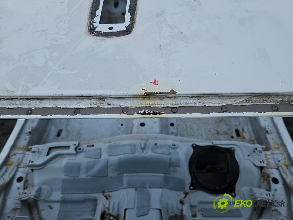 Volvo S90 II 2016- 2.0 T 320KM automatic 235 kW 1969 cm3 4- Strecha: