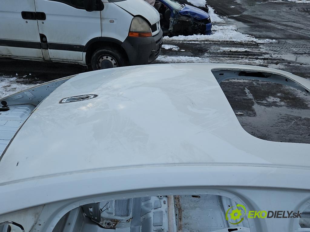 Volvo S90 II 2016- 2.0 T 320KM automatic 235 kW 1969 cm3 4- Strecha: