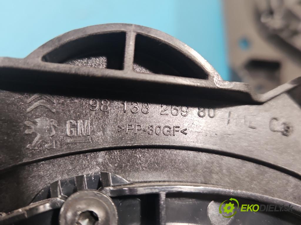 Peugeot 3008 II 2016-2023 1.5 hdi 131 HP automatic 96 kW 1499 cm3 5- reproduktory komplet 9813826980