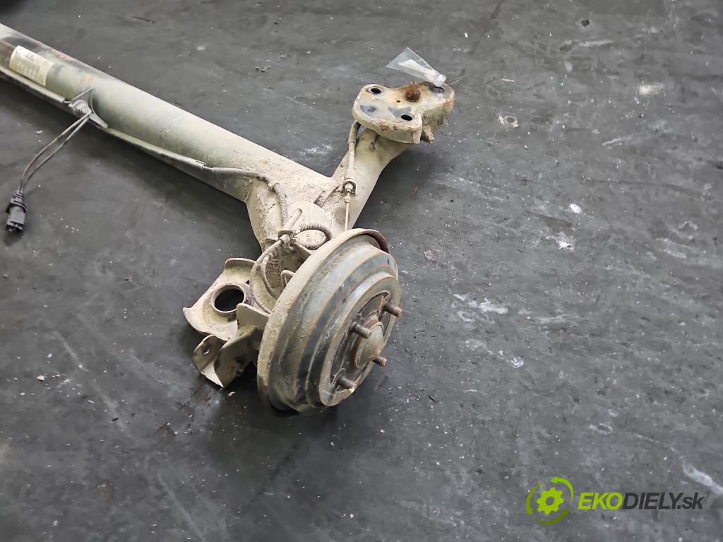 Ford Fiesta Mk6 2002-2008 1.3 8V 69KM manual 51 kW 1299 cm3 5- zadna výstuha  (Výstuha zadná)