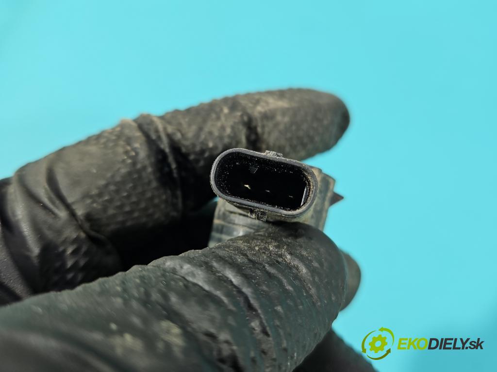 Volvo S90 II 2016- 2.0 T 320KM automatic 235 kW 1969 cm3 4- snímač parkování 31471011