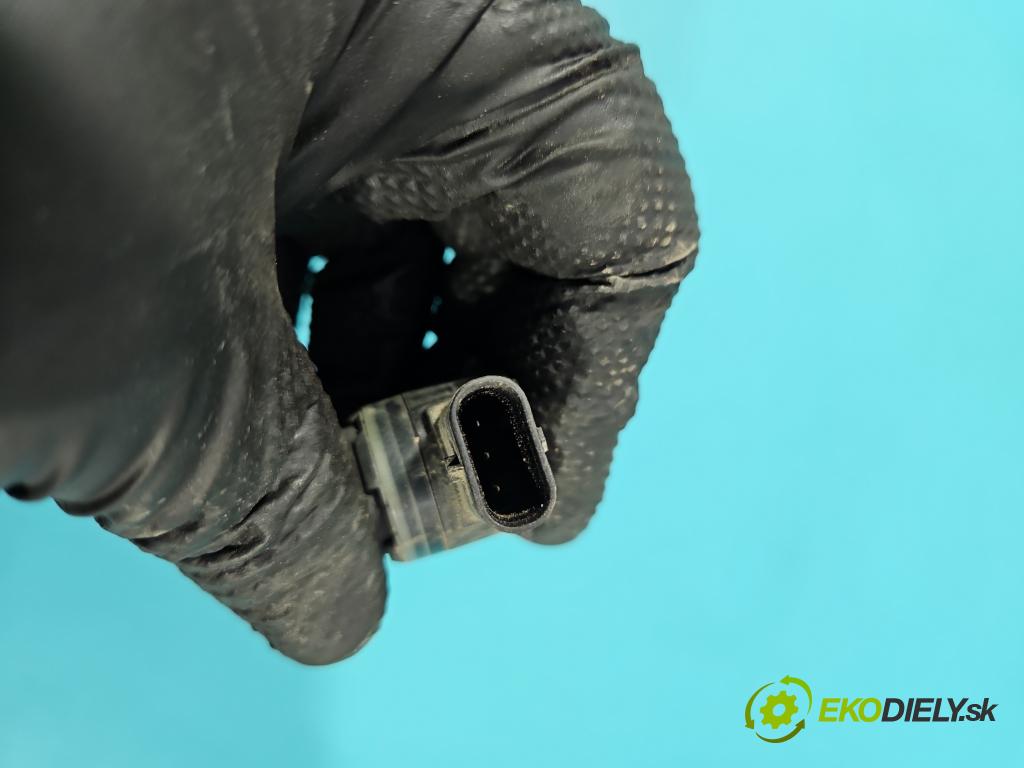 Volvo S90 II 2016- 2.0 T 320KM automatic 235 kW 1969 cm3 4- snímač parkování 31471011