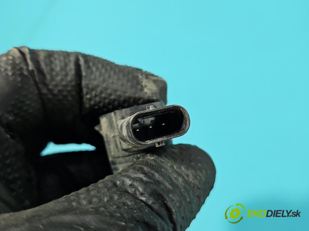 Volvo S90 II 2016- 2.0 T 320KM automatic 235 kW 1969 cm3 4- snímač parkování 31471011