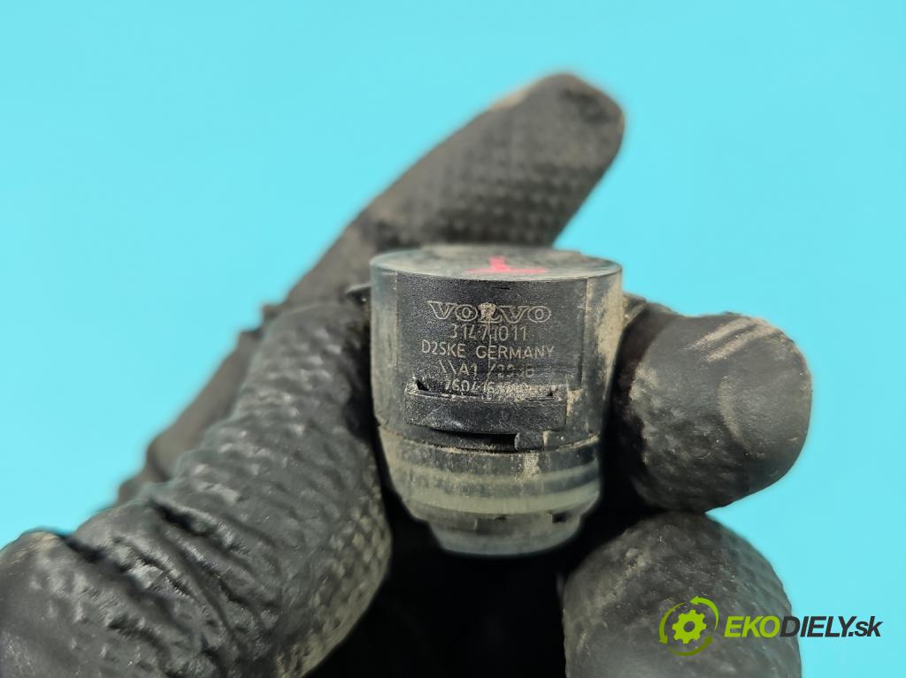 Volvo S90 II 2016- 2.0 T 320KM automatic 235 kW 1969 cm3 4- snímač parkování 31471011