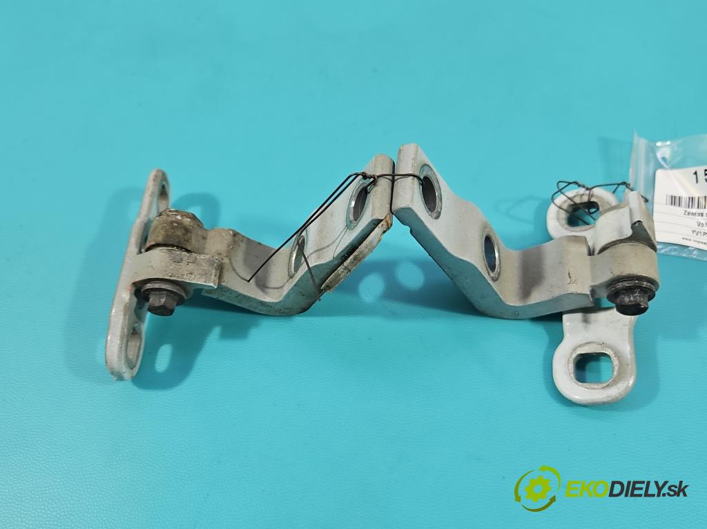 Volvo S90 II 2016- 2.0 T 320KM automatic 235 kW 1969 cm3 4- Závěs: dveře přední levý 31371552