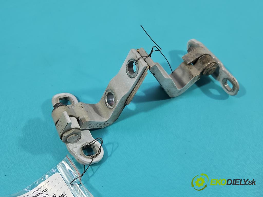 Volvo S90 II 2016- 2.0 T 320KM automatic 235 kW 1969 cm3 4- Závěs: dvere predné ľavý 31371552