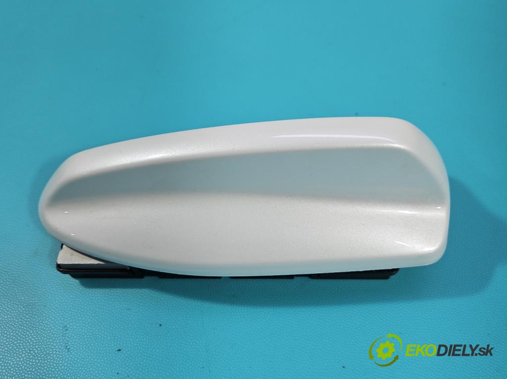 Volvo S90 II 2016- 2.0 T 320KM automatic 235 kW 1969 cm3 4- Antena 31346765