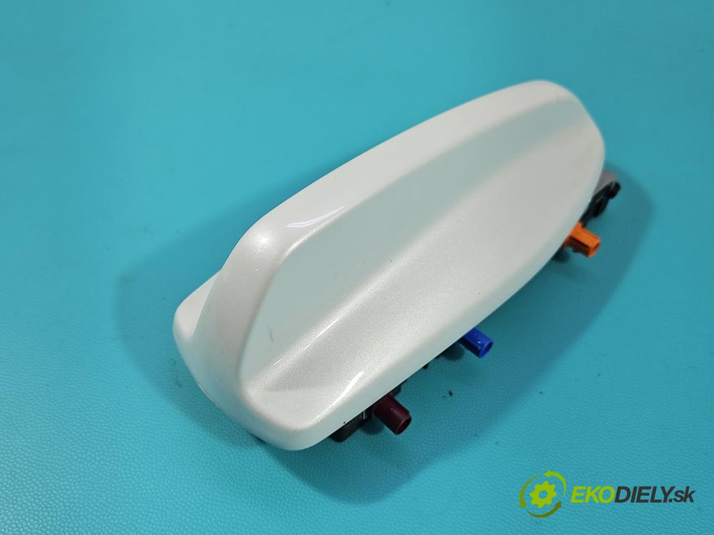 Volvo S90 II 2016- 2.0 T 320KM automatic 235 kW 1969 cm3 4- Antena 31346765