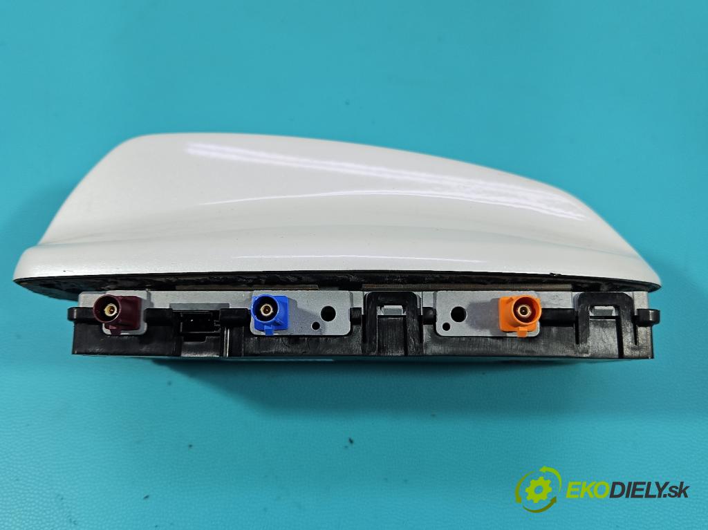 Volvo S90 II 2016- 2.0 T 320KM automatic 235 kW 1969 cm3 4- Antena 31346765