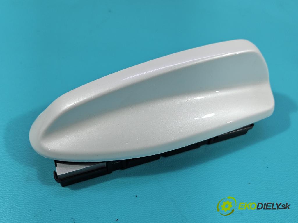 Volvo S90 II 2016- 2.0 T 320KM automatic 235 kW 1969 cm3 4- Antena 31346765