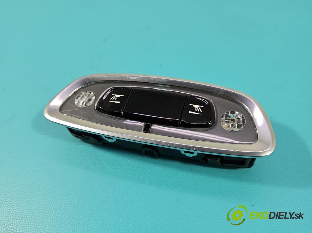 Volvo S90 II 2016- 2.0 T 320KM automatic 235 kW 1969 cm3 4- svetlo / reflektor interiéra 31457643