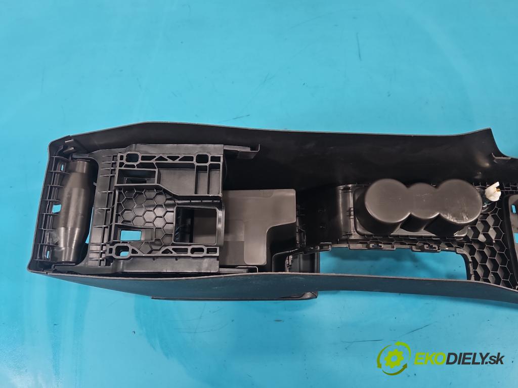 Skoda Octavia III 2013- 2.0 TSI DKZA: 190 HP automatic 140 kW 1984 cm3 5- operadlo 5E1863241 (Lakťová opierka)